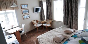 Room - Three Sisters Studio Apartments (Reykjavik)