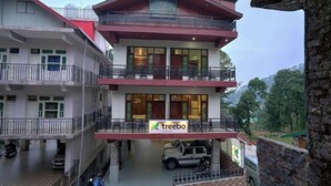 Exterior - Treebo Roshan House (Dharamshala)