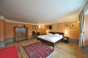 Unclassified image, 4 of 36, button - Apartments Latrán 43 (Český Krumlov)