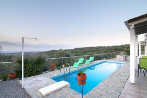 Unclassified image, 3 of 16, button - Iperion Apartment (Rethymno)