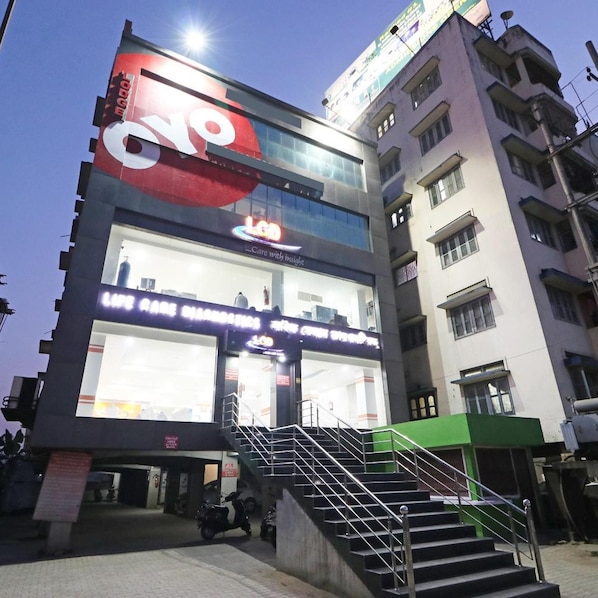 Unclassified image, 1 of 46, button - OYO 4979 Near Kamakhya Railway Station (Guwahati)