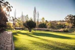 Unclassified image, 3 of 60, button - The Log Cabin (Stellenbosch)