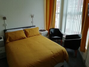 Unclassified image, 5 of 37, button - Trianon Guest House (Blackpool)