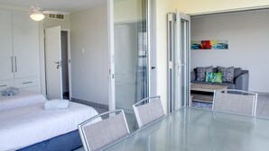 Room - 14 Kyalanga (uMhlanga)