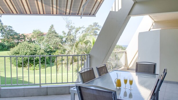 Outdoor dining - 14 Kyalanga (uMhlanga)