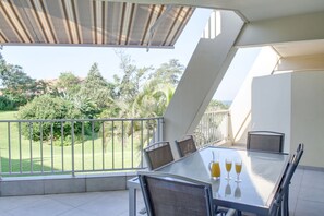 Tempat makan outdoor