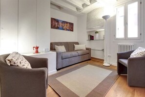 Immagine non classificata, 2 di 22, pulsante