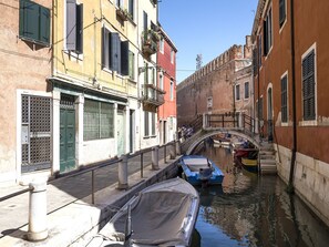 Immagine non classificata, 4 di 19, pulsante