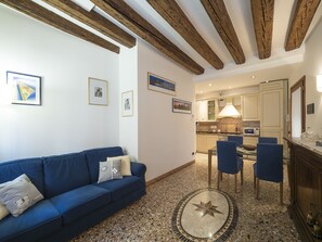 Immagine non classificata, 3 di 19, pulsante
