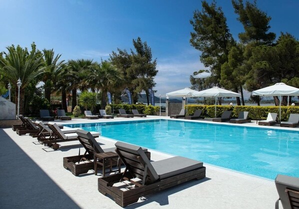 Pool - Rema (Sithonia)