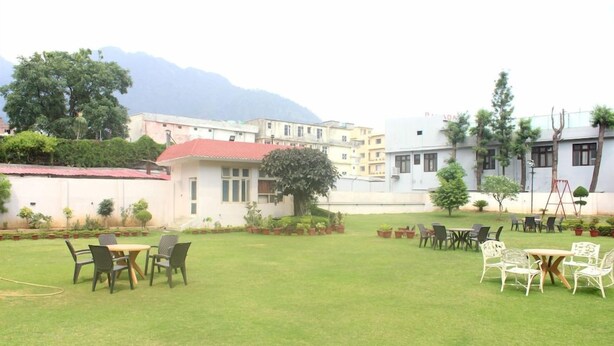 Unclassified image, 1 of 55, button - Hotel Ambica (Reasi)