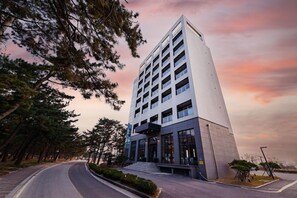 Unclassified image, 2 of 78, button - Avvio Hotel (Gangneung)