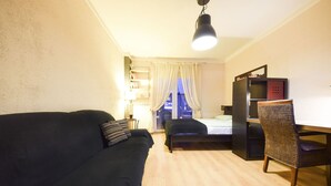 Unclassified image, 4 of 14, button - Shortstaypoland Leszno (Warsaw)