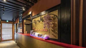 Lobby - Grand Japaning Hotel Tambaguchi South (Kyoto)