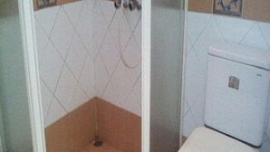 Bathroom - Villa Kota Bunga Blok CC (Cipanas)