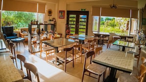 Dining - Mei Jung Homestay (Shoufeng)