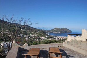 Unclassified image, 3 of 20, button - Lodge Maracuja (Lipari)