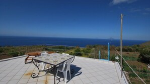 Outdoor dining - Particular (Lipari)