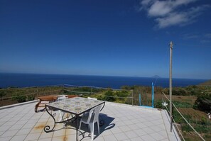 Outdoor dining - Particular (Lipari)