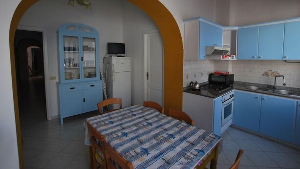Unclassified image, 1 of 7, button - Oasi Beach (Lipari)