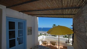 Unclassified image, 2 of 8, button - Zenzero Studio (Lipari)