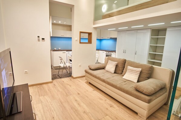 Unclassified image, 1 of 19, button - V27 Budapest Apartment (Budapest)