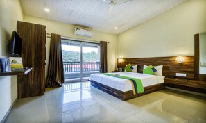 Room - Treebo JP Cottage (Mahabaleshwar)