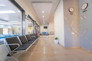 Lobby - Treebo Winter Town (Mahabaleshwar)