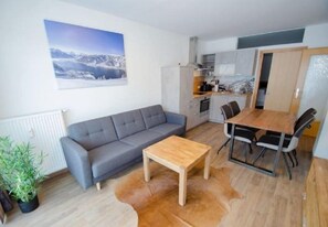 Living area - Apartment Summer & Winter Fun III (Zell am See)