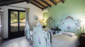 Room - Villa Manavra (Corfu)