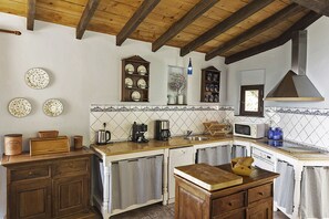Private kitchen - Villa Manavra (Corfu)