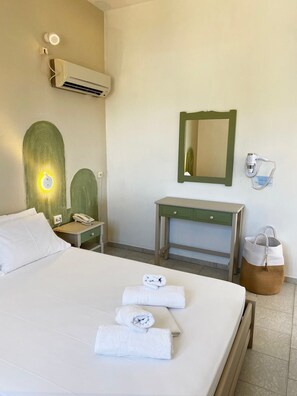 Room - Agnadi Syros Studios & Rooms (Syros)