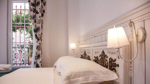 Room - Kalinihta Otel (Bozcaada)