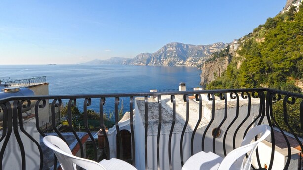 Unclassified image, 1 of 10, button - Casa Limoncello (Praiano)