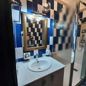 Bathroom - Mirabilia Arab House (Mazara del Vallo)