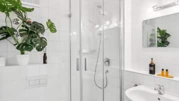 Comfort Apartment, Balcony, City View | Bathroom