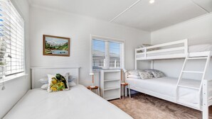 Room - The Little Blue Bach (Waiheke Island)