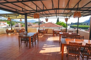 Outdoor dining - Dalyando Apart Hotel (Ortaca)