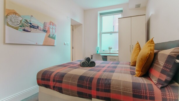 Room - 16 St James Row (Sheffield)