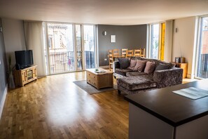 Unclassified image, 5 of 49, button - Kspace Sinclair Serviced Apartments (Sheffield)