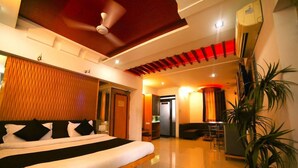 Room - OYO 9751 Hotel Vrundavan Residency (Vadodara)