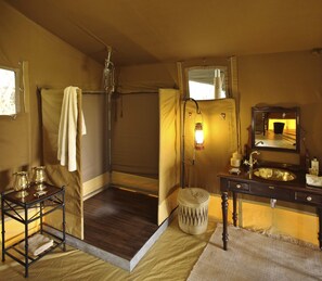 Bathroom - Elephant Pepper Camp (Maasai Mara)