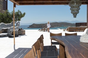 Unclassified image, 5 of 19, button - Dimitra (Agios Nikolaos)
