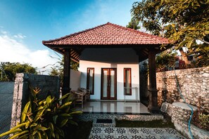 Unclassified image, 2 of 55, button - Krisna Guest House (Penida Island)