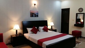 Room - Serene Residence (Islamabad)