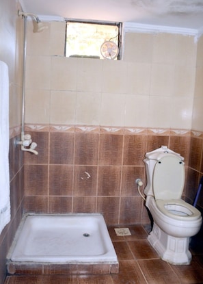 Bathroom - Orchard House (Islamabad)