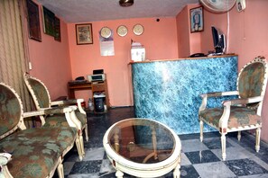 Lobby - Orchard House (Islamabad)