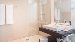 Bathroom - Airhome Limmatquai River View Apartment (Zürich)