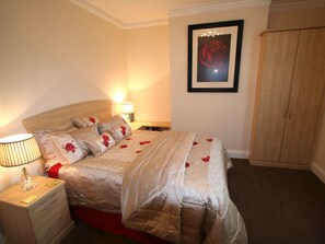 Room - Conway Cottages (York)