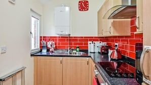 Unclassified image, 5 of 36, button - Conway Cottages (York)